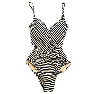 Merona striped one piece swimsuit S ‼️must bundle for this clear out price‼️